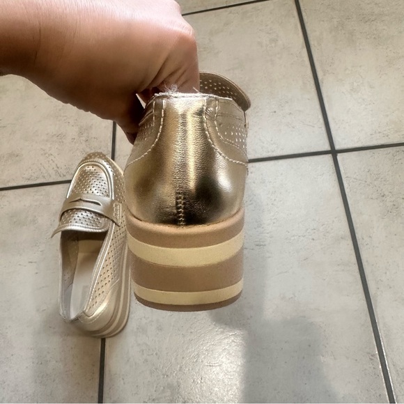 Gold Platform Loafers Dolce Vita Janine Slip On Wedge Shoes GUC Women’s - Picture 15 of 16